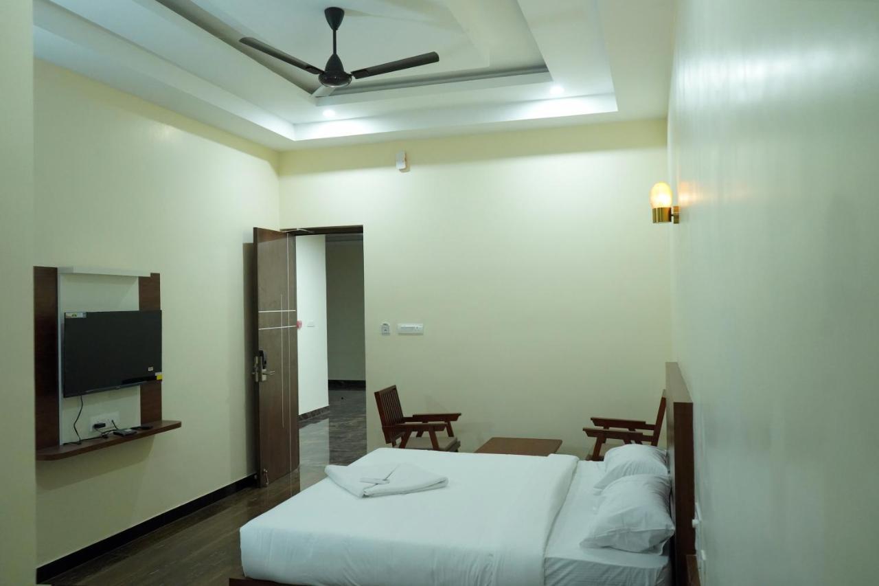 Hotel Nivetha Inn Coimbatore Exterior foto